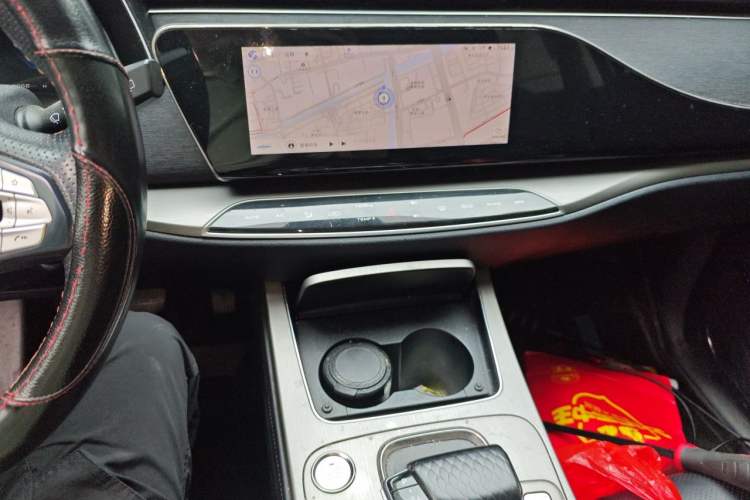 Used CHANGAN OSHAN X7 2020 1.5T Automatic Parking with Facial Recognition – Spacey & Carefree Edition Audio And AC Panel