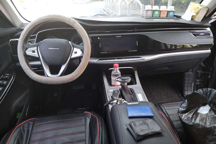 Used CHANGAN OSHAN X7 2020 1.5T Automatic Prestige Edition Center Console