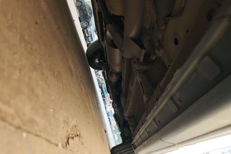 Used CHANGAN OSHAN X7 2020 1.5T Automatic Elite Edition Chassis Rear Right