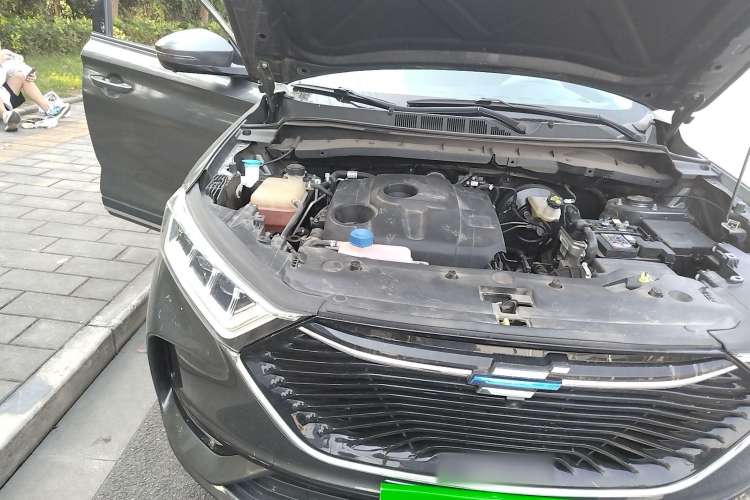 Used CHANGAN OSHAN X7 2020 1.5T Automatic Prestige Edition Engine Bay Right