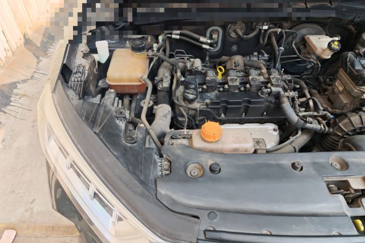 Used CHANGAN OSHAN X7 2020 1.5T Automatic Elite Edition Engine Bay Right