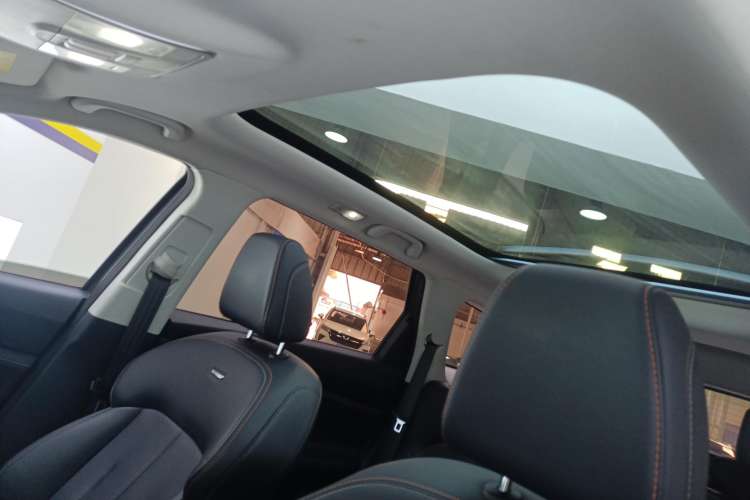 Used CHANGAN OSHAN X7 2020 1.5T Manual Luxury Version Headliner