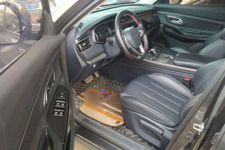 Used CHANGAN OSHAN X7 2020 1.5T Automatic Luxury Version Interior 4