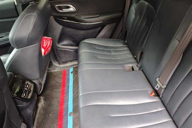Used CHANGAN OSHAN X7 2020 1.5T Automatic Parking with Facial Recognition – Spacey & Carefree Edition Left Rear Seat