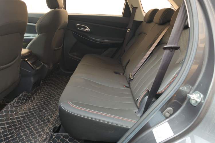 Used CHANGAN OSHAN X7 2020 1.5T Automatic Elite Edition Left Rear Seat