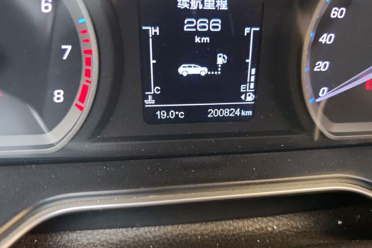 Used CHANGAN OSHAN X7 2020 1.5T Automatic Elite Edition Odometer Close Up