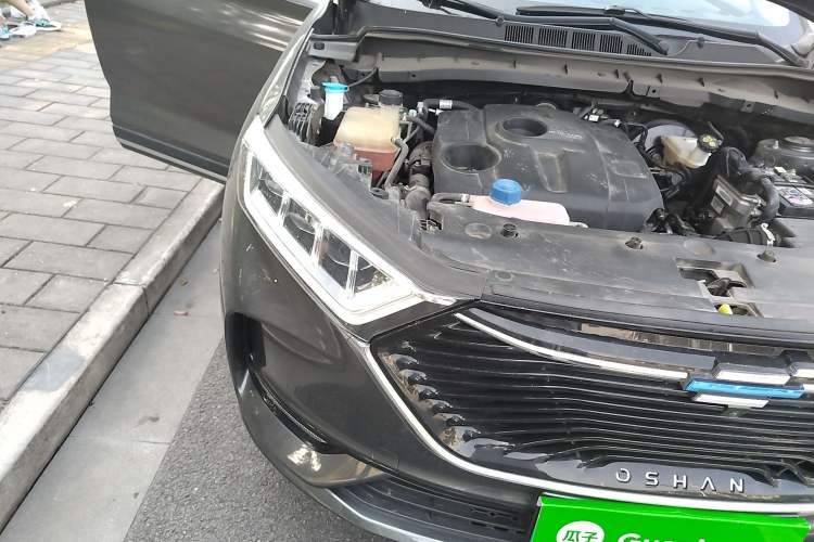 Used CHANGAN OSHAN X7 2020 1.5T Automatic Prestige Edition Right Front Headlight