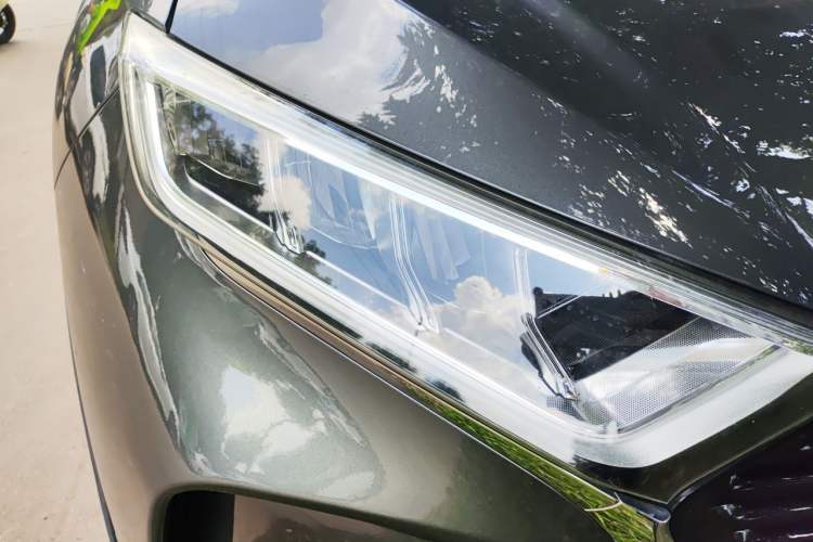 Used CHANGAN OSHAN X7 2020 1.5T Automatic Prestige Edition Right Front Headlight