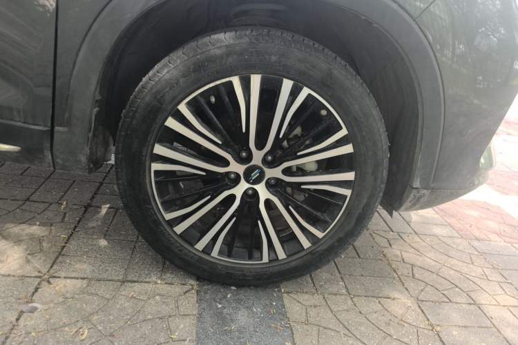 Used CHANGAN OSHAN X7 2020 1.5T Automatic Luxury Version Right Front Wheel Hub