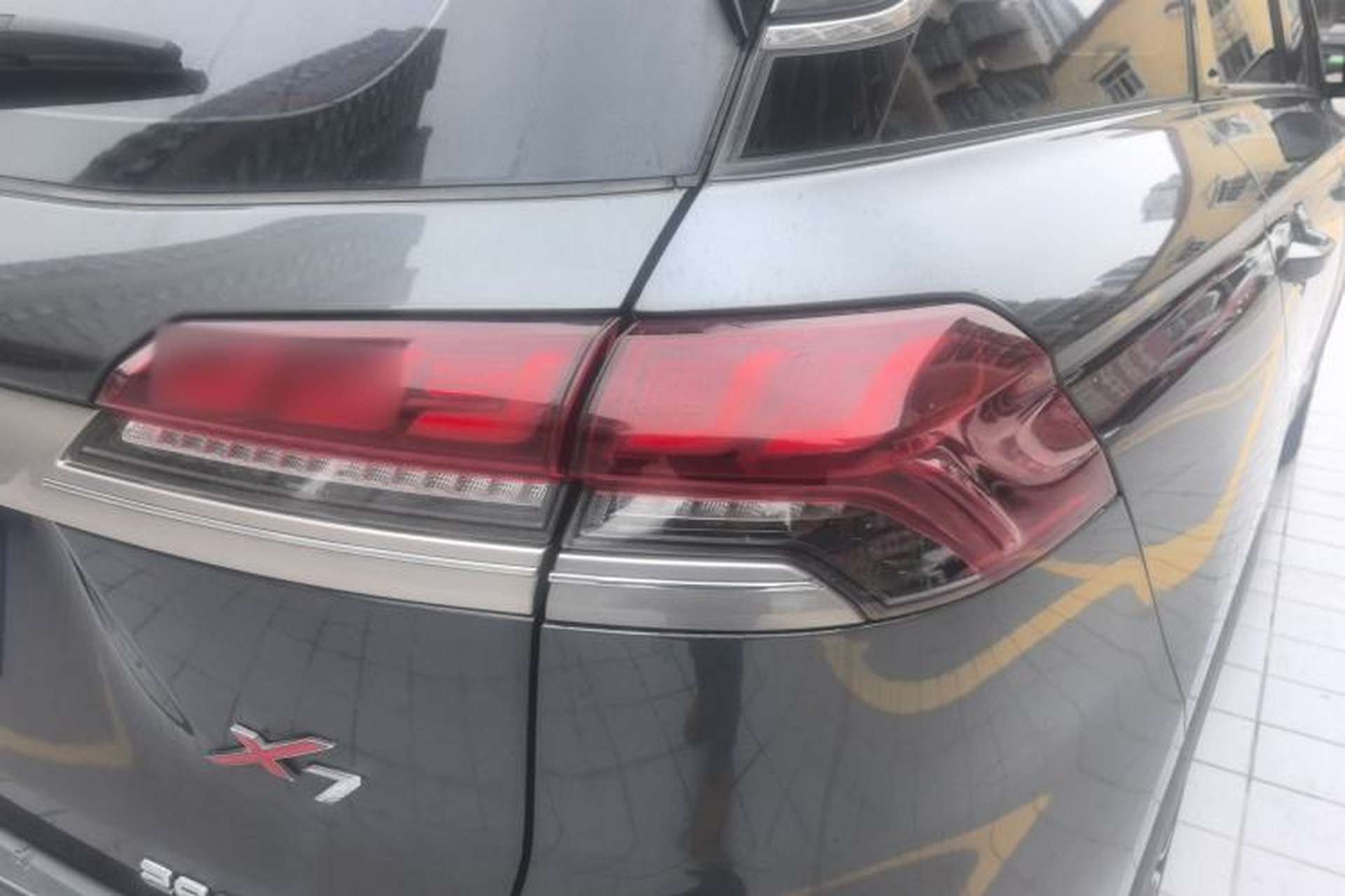 Used CHANGAN OSHAN X7 2020 1.5T Automatic Flagship Edition Right Rear Taillight
