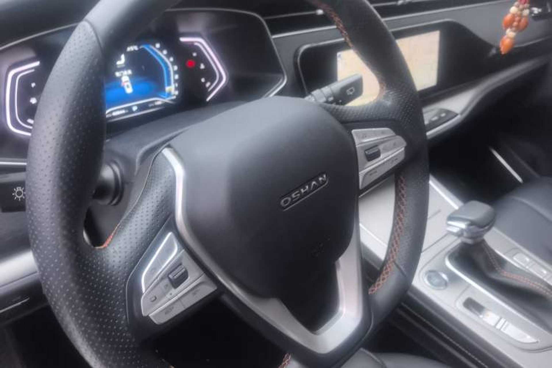 Used CHANGAN OSHAN X7 2020 1.5T Automatic Flagship Edition Steering Wheel