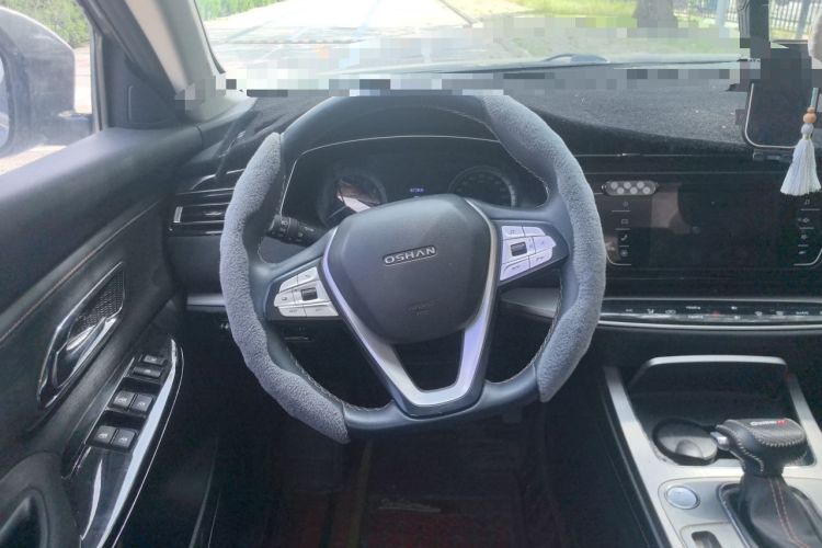Used CHANGAN OSHAN X7 2020 1.5T Automatic Luxury Version Steering Wheel