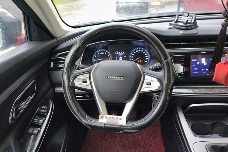 Used CHANGAN OSHAN X7 2020 1.5T Manual Luxury Version Steering Wheel