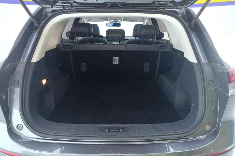 Used CHANGAN OSHAN X7 2020 1.5T Manual Luxury Version Trunk