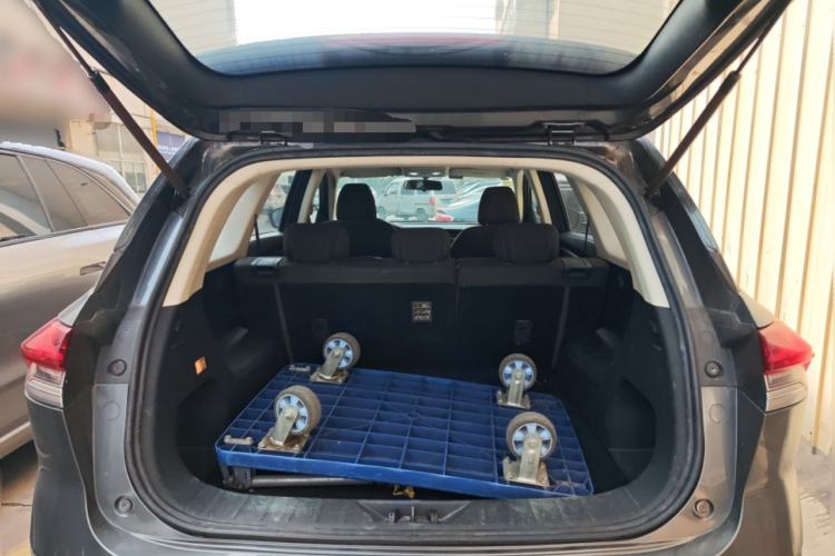 Used CHANGAN OSHAN X7 2020 1.5T Automatic Elite Edition Trunk