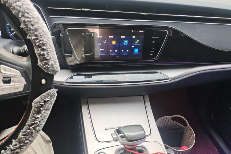 Used CHANGAN OSHAN X7 2020 1.5T Automatic Luxury Version Audio And AC Panel