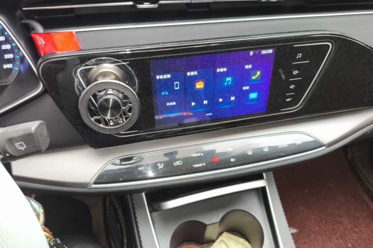 Used CHANGAN OSHAN X7 2020 1.5T Manual Luxury Version Audio And AC Panel