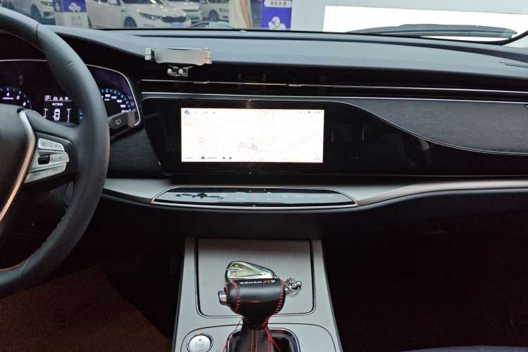 Used CHANGAN OSHAN X7 2020 1.5T Automatic Luxury Model Audio And AC Panel
