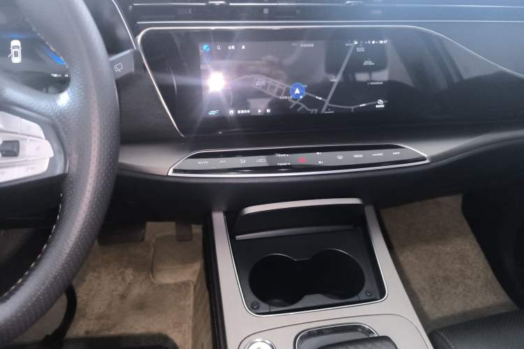 Used CHANGAN OSHAN X7 2020 1.5T Automatic Parking with Facial Recognition – Spacey & Carefree Edition Audio And AC Panel