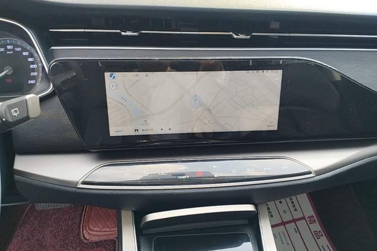 Used CHANGAN OSHAN X7 2020 1.5T Automatic Luxury Model Audio And AC Panel
