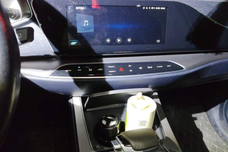 Used CHANGAN OSHAN X7 2020 1.5T Automatic Pilot Edition Audio And AC Panel