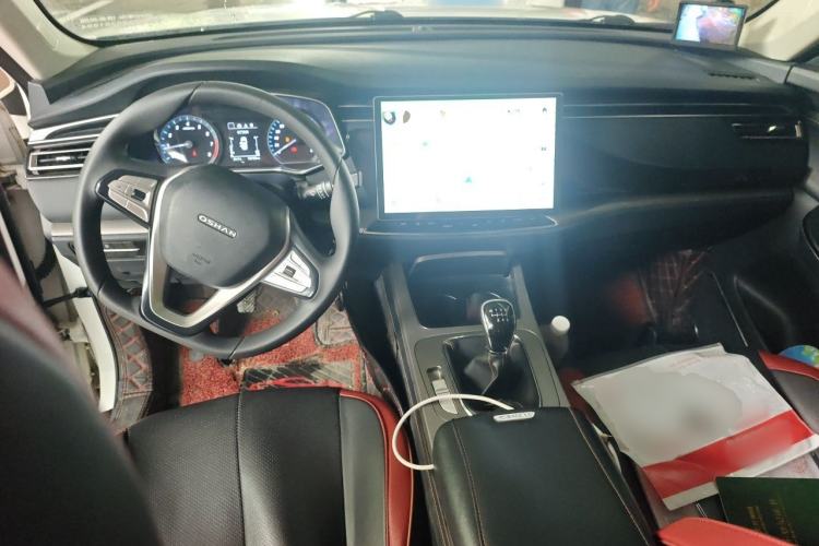 Used CHANGAN OSHAN X7 2020 1.5T Manual Elite Edition Center Console