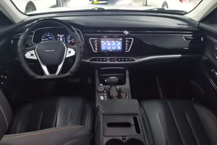 Used CHANGAN OSHAN X7 2020 1.5T Automatic Luxury Version Center Console