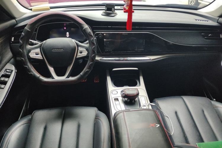 Used CHANGAN OSHAN X7 2020 1.5T Automatic Flagship Edition Center Console