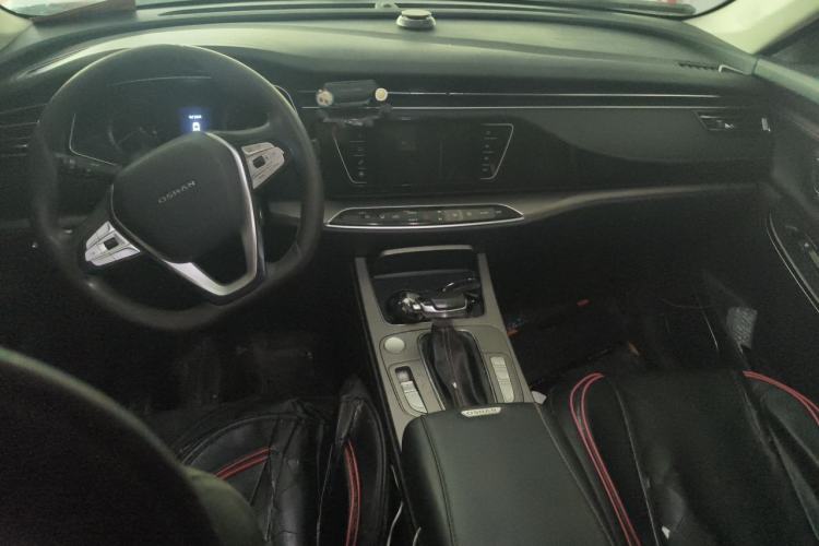 Used CHANGAN OSHAN X7 2020 1.5T Automatic Elite Edition Center Console
