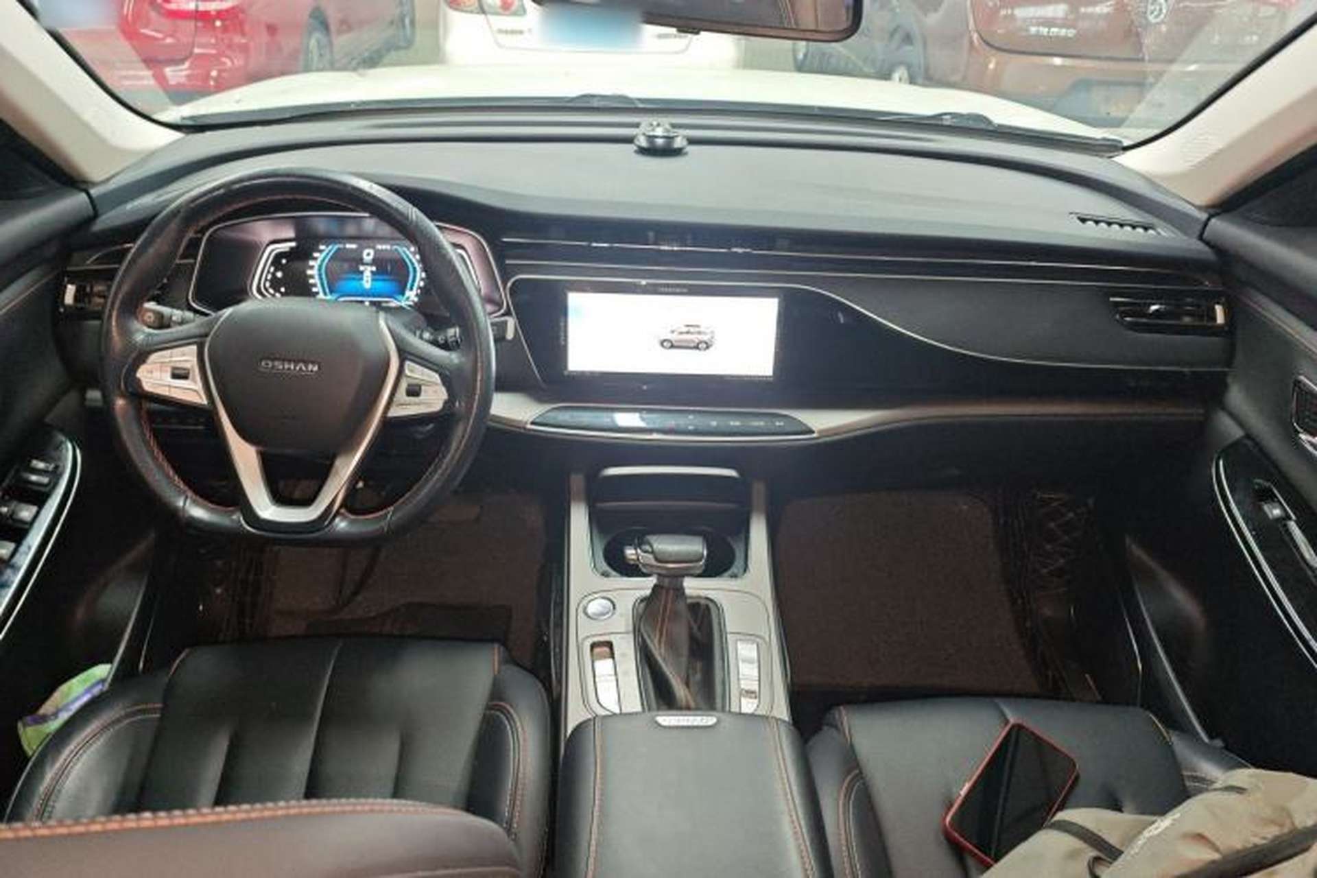 Used CHANGAN OSHAN X7 2020 1.5T Automatic Pilot Edition Center Console