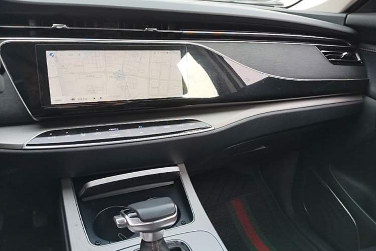 Used CHANGAN OSHAN X7 2020 1.5T Automatic Flagship Edition Center Console