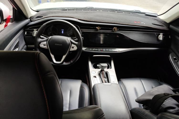 Used CHANGAN OSHAN X7 2020 1.5T Automatic Luxury Model Center Console