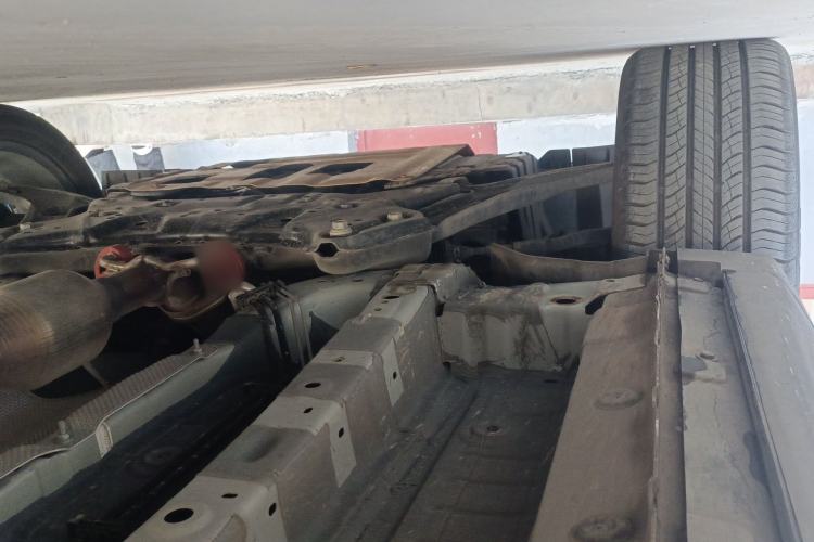 Used CHANGAN OSHAN X7 2020 1.5T Automatic Luxury Version Chassis Front Left
