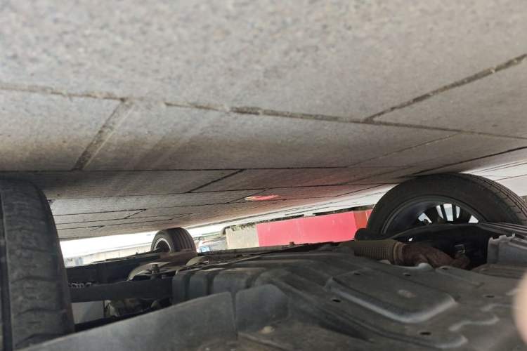 Used CHANGAN OSHAN X7 2020 1.5T Automatic Prestige Edition Chassis Front Left