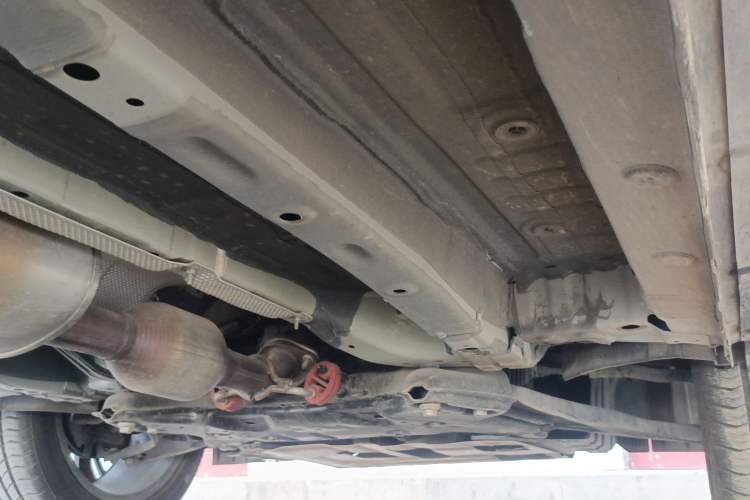 Used CHANGAN OSHAN X7 2020 1.5T Automatic Luxury Version Chassis Front Right