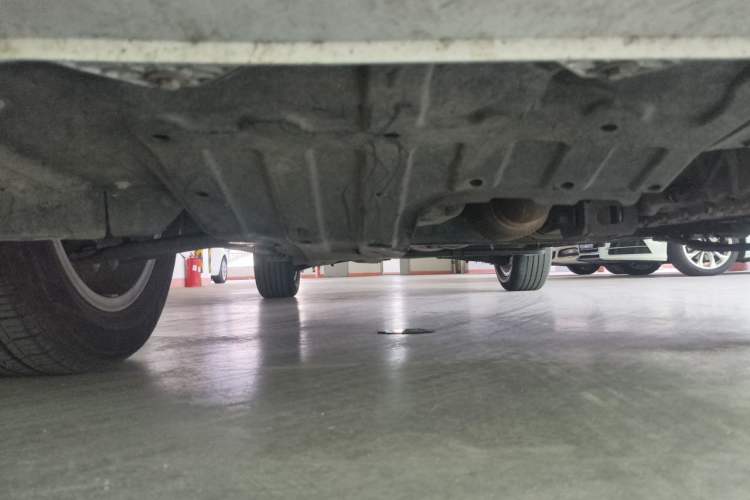 Used CHANGAN OSHAN X7 2020 1.5T Automatic Elite Edition Chassis Front Right