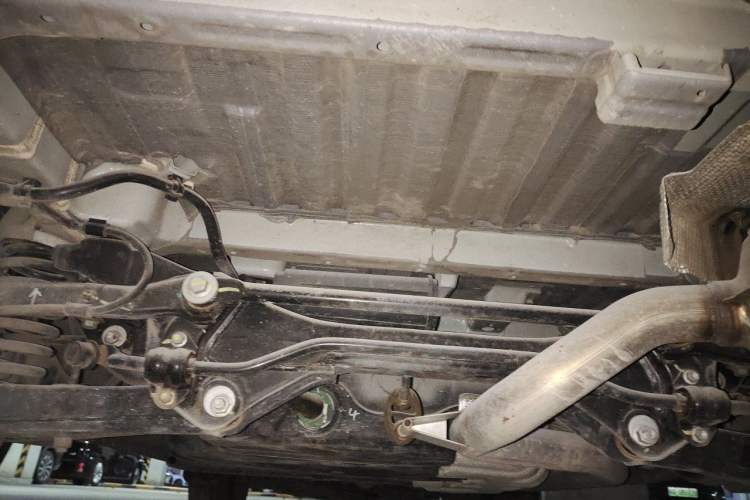 Used CHANGAN OSHAN X7 2020 1.5T Automatic Luxury Version Chassis Rear
