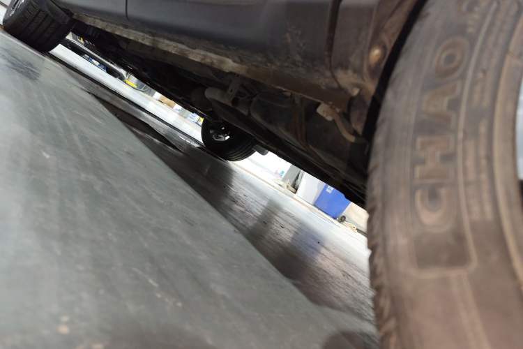 Used CHANGAN OSHAN X7 2020 1.5T Automatic Luxury Model Chassis Rear Left