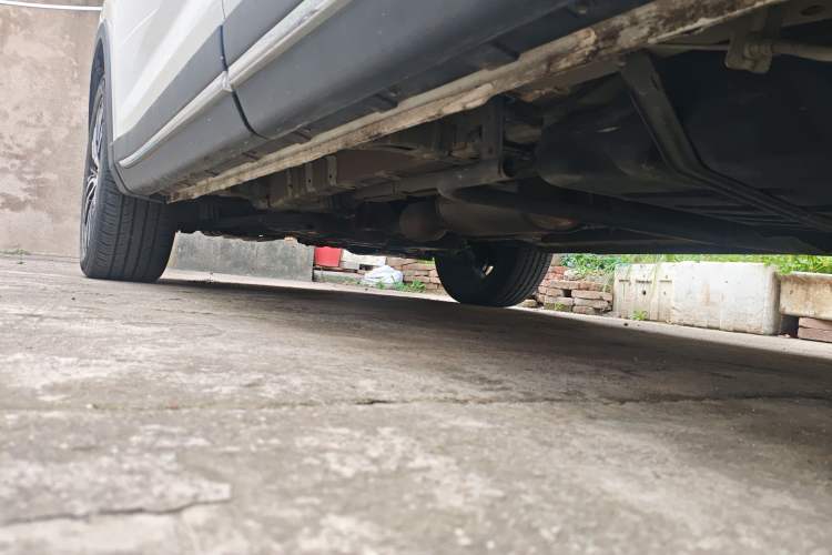 Used CHANGAN OSHAN X7 2020 1.5T Automatic Luxury Version Chassis Rear Left