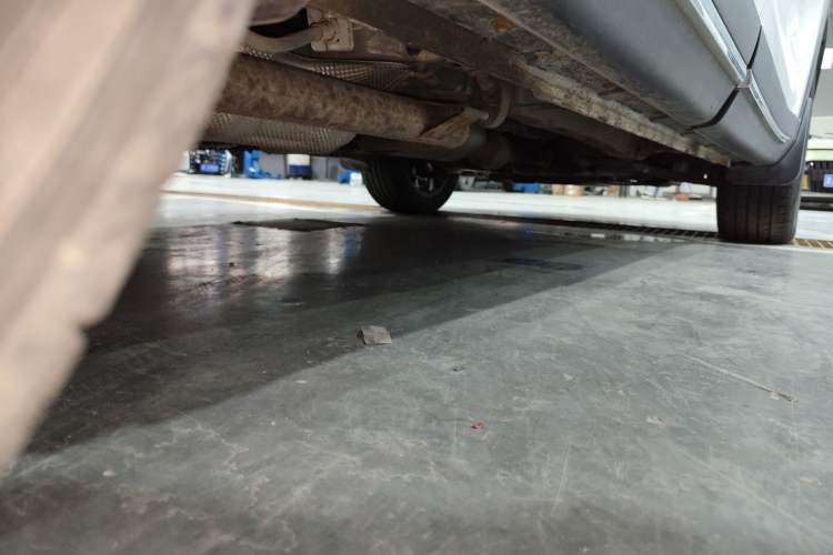 Used CHANGAN OSHAN X7 2020 1.5T Automatic Luxury Model Chassis Rear Right
