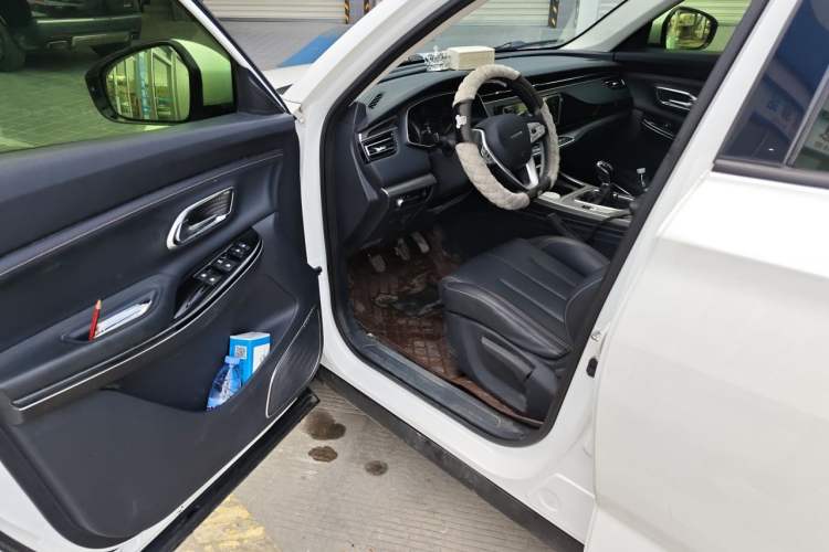 Used CHANGAN OSHAN X7 2020 1.5T Manual Luxury Version Driver Seat