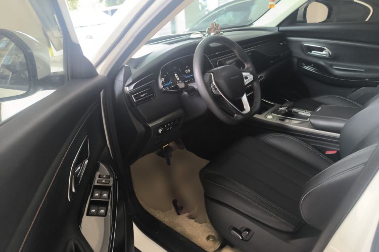 Used CHANGAN OSHAN X7 2020 1.5T Automatic Parking with Facial Recognition – Spacey & Carefree Edition Driver Seat