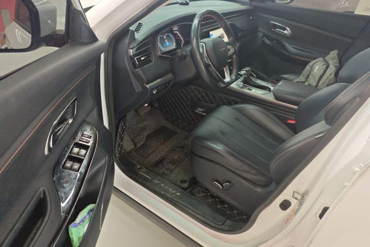 Used CHANGAN OSHAN X7 2020 1.5T Automatic Pilot Edition Driver Seat