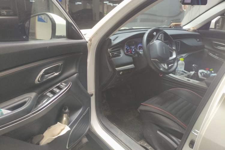 Used CHANGAN OSHAN X7 2020 1.5T Manual Elite Edition Driver Seat