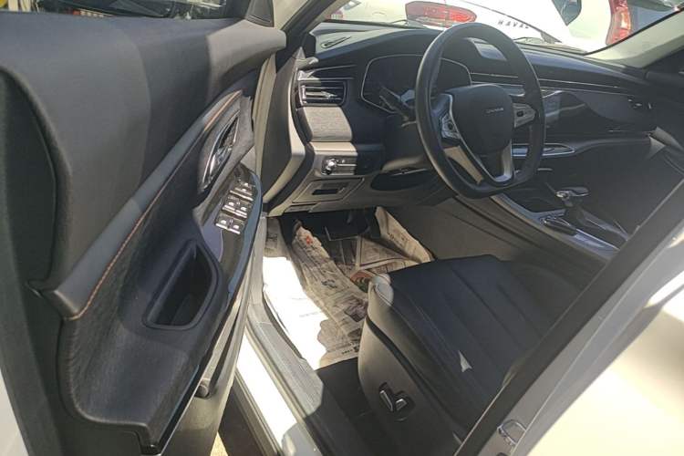 Used CHANGAN OSHAN X7 2020 1.5T Automatic Prestige Edition Driver Seat