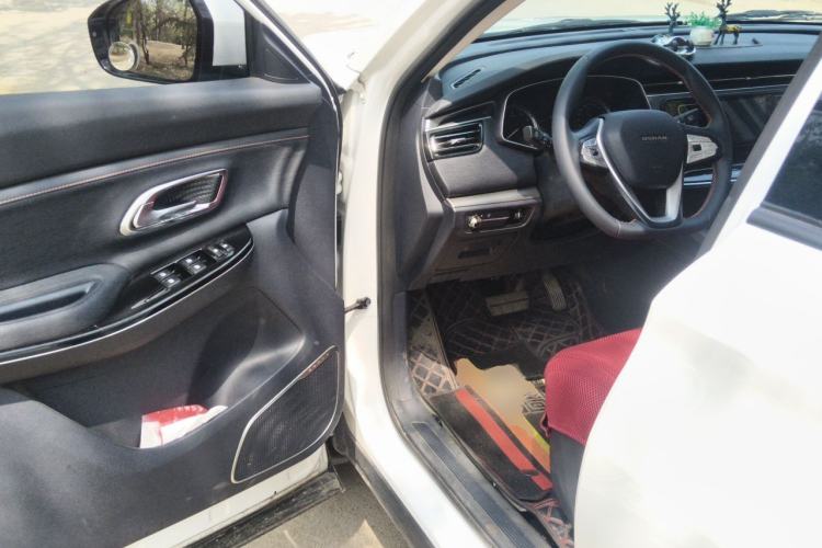 Used CHANGAN OSHAN X7 2020 1.5T Automatic Luxury Version Driver Seat