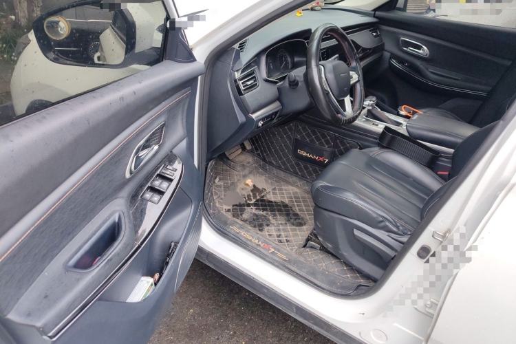 Used CHANGAN OSHAN X7 2020 1.5T Automatic Luxury Version Driver Seat