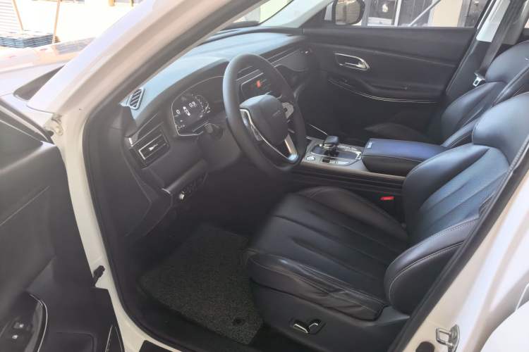 Used CHANGAN OSHAN X7 2020 1.5T Automatic Parking with Facial Recognition – Spacey & Carefree Edition Driver Seat