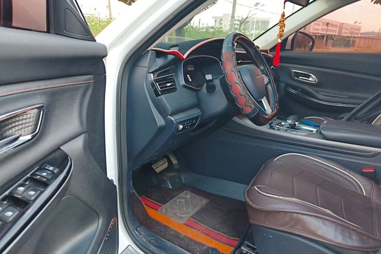 Used CHANGAN OSHAN X7 2020 1.5T Automatic Parking with Facial Recognition – Spacey & Carefree Edition Driver Seat