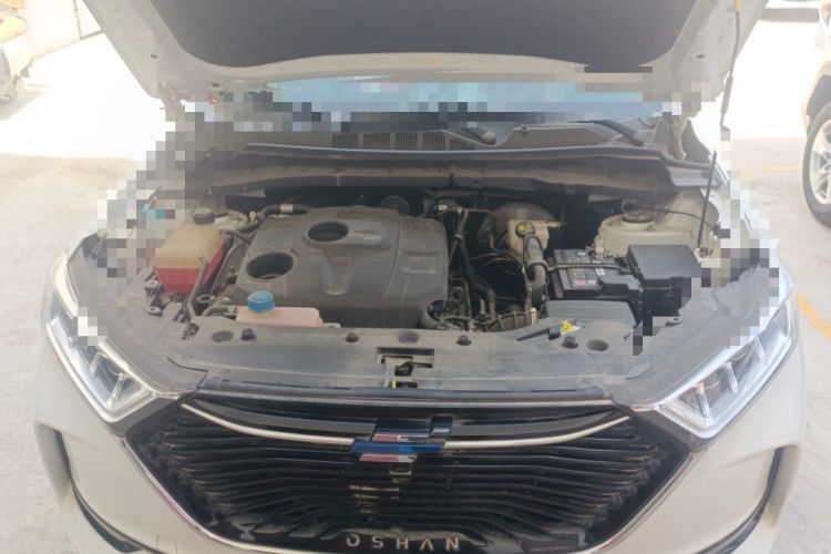 Used CHANGAN OSHAN X7 2020 1.5T Automatic Luxury Version Engine Bay